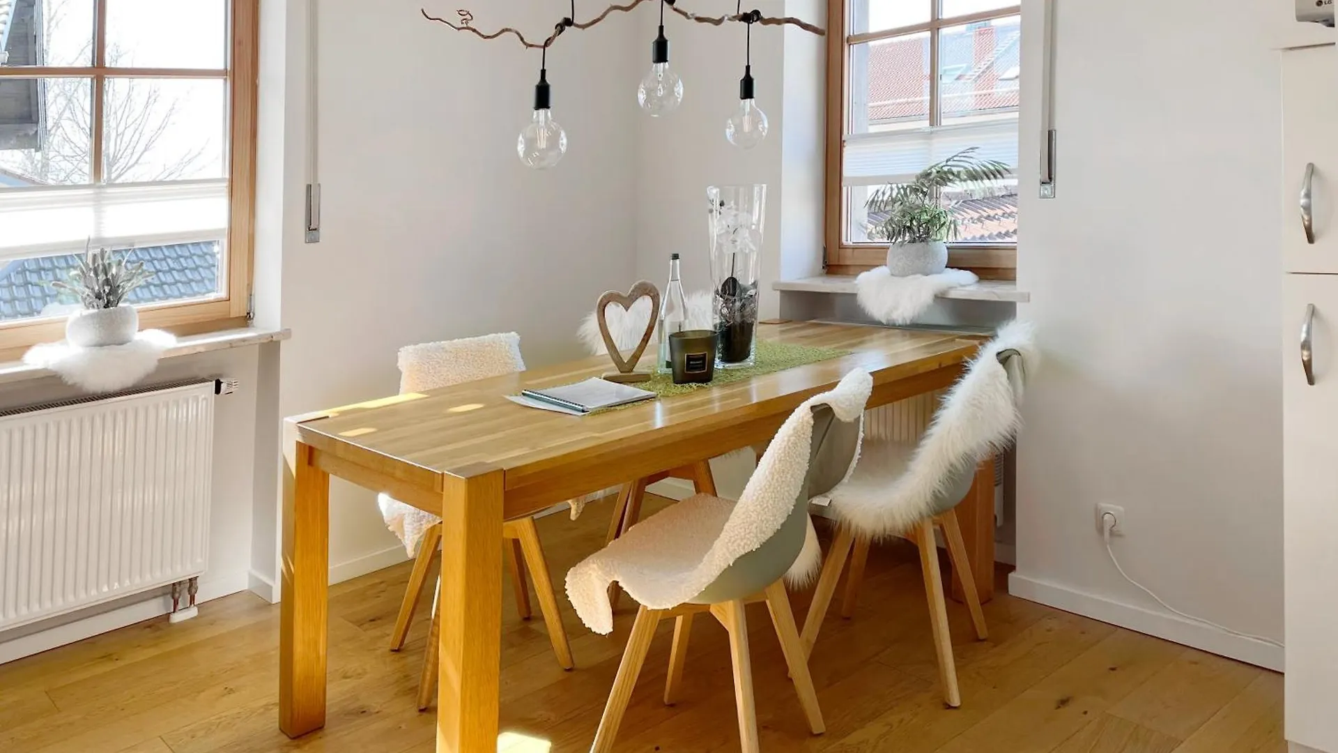 Apartment Wohlfühlplatzl - urgemütlich&ruhig Vogtareuth Deutschland
